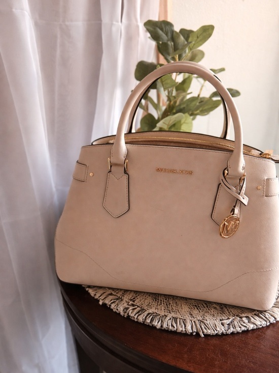 Michael Kors Handbags - Michael Kors Beige Saffiano Leather Satchel with Gold Accent
